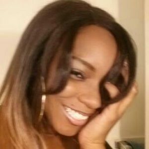 Meet your Posher, Monique